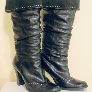 Kenneth Cole Chantell 9.5 PIRATE BOOTS black leather 3.5” heel knee-high